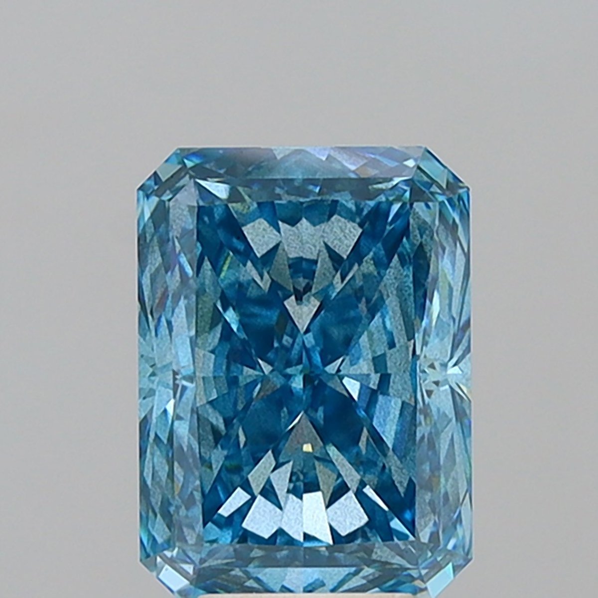 6.03 ct Radiant BLUE SI1 IGI Certified Lab Grown Diamond